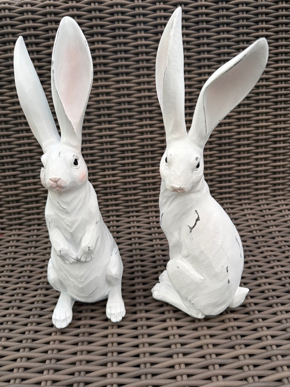 White Decorative Rabbit Figurines - Set of 2 - NWT - Picture 15 of 16
